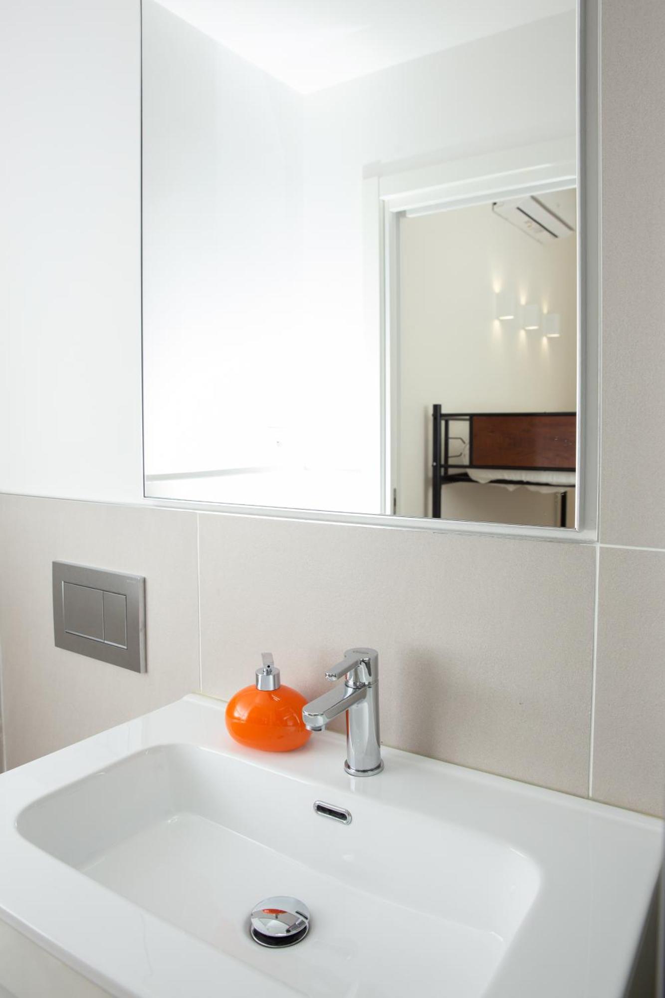 Klimt Central Station - Two Room Apartment Mediolan Zewnętrze zdjęcie